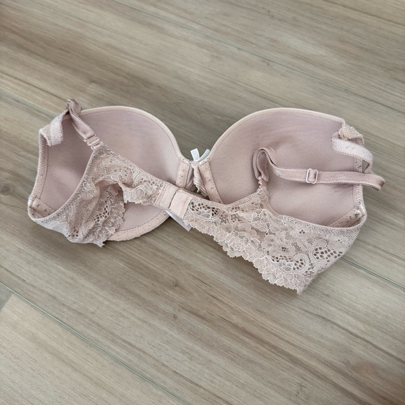 Elegant Cream Lace Bra - Victoria’s Secret Dream Angel Push-Up Bra 34C - Tan - Picture 2 of 3